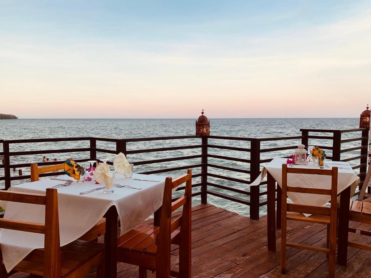 Palumboreef Beach Resort Uroa Kültér fotó