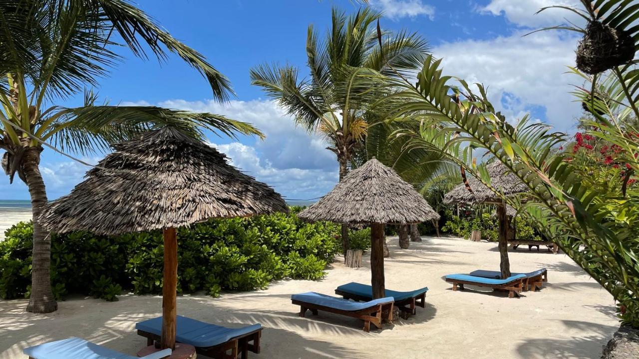 Palumboreef Beach Resort Uroa Kültér fotó