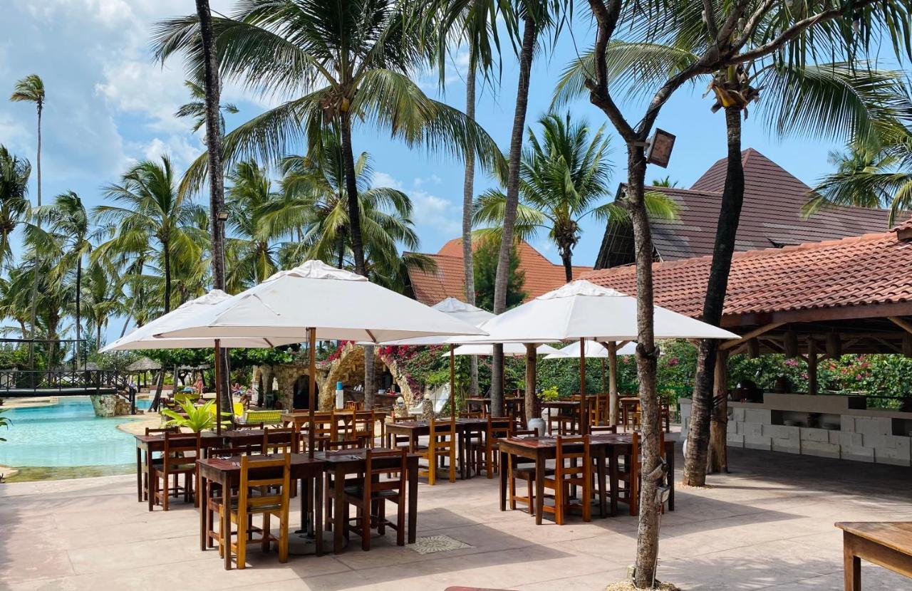 Palumboreef Beach Resort Uroa Kültér fotó
